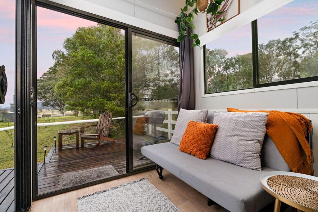 Yellow Rock Views By Tiny Away Broke Exterior foto